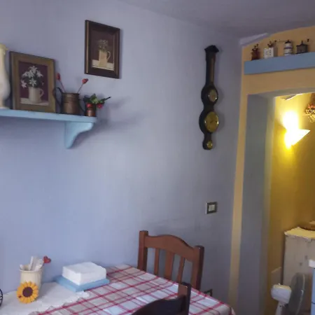 Apartament Centre With Patio Parma