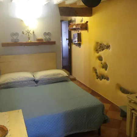 Apartament Centre With Patio Parma