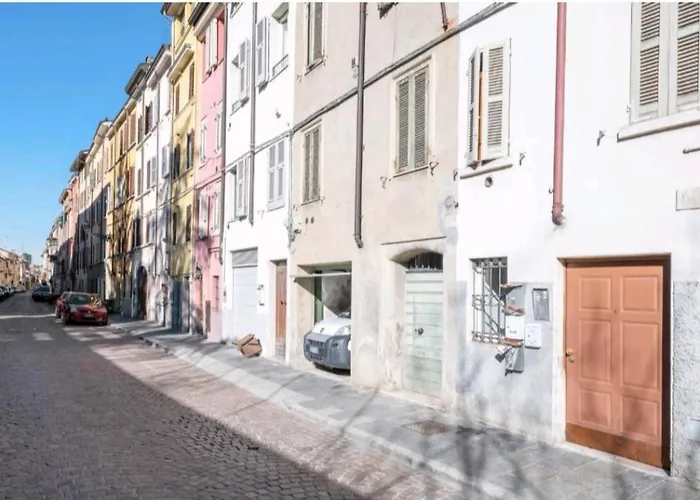 Apartment Centre With Patio Parma