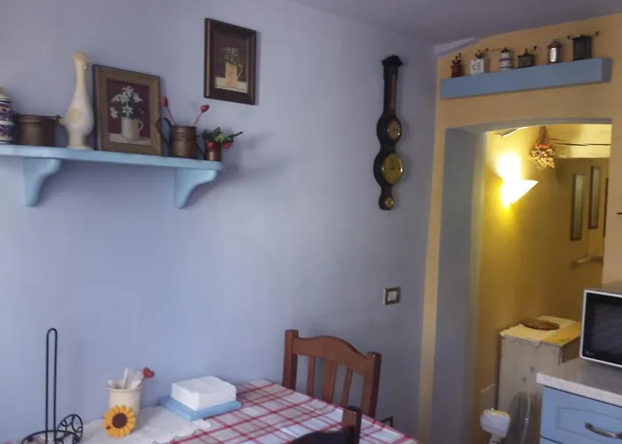 Apartment Centre With Patio Parma